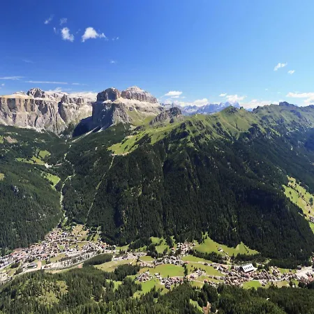 Apartment Marmolada - *